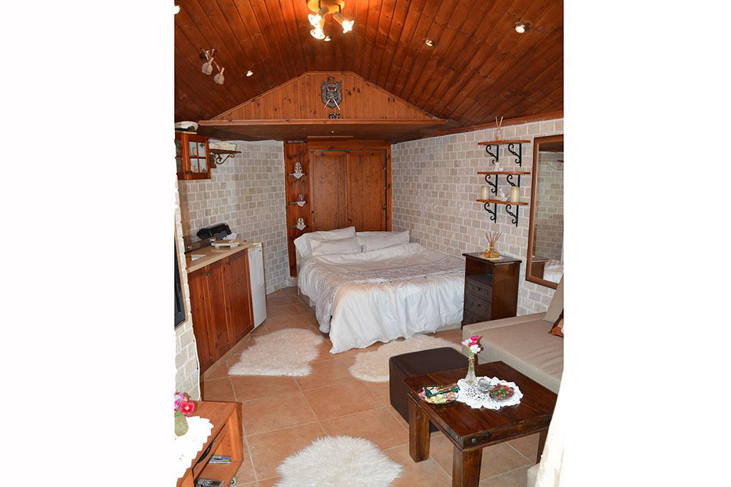 Czarina Cabin הבקתה הקיסרית והדירה הקיסרית Czarina Apartment Кесарія Екстер'єр фото