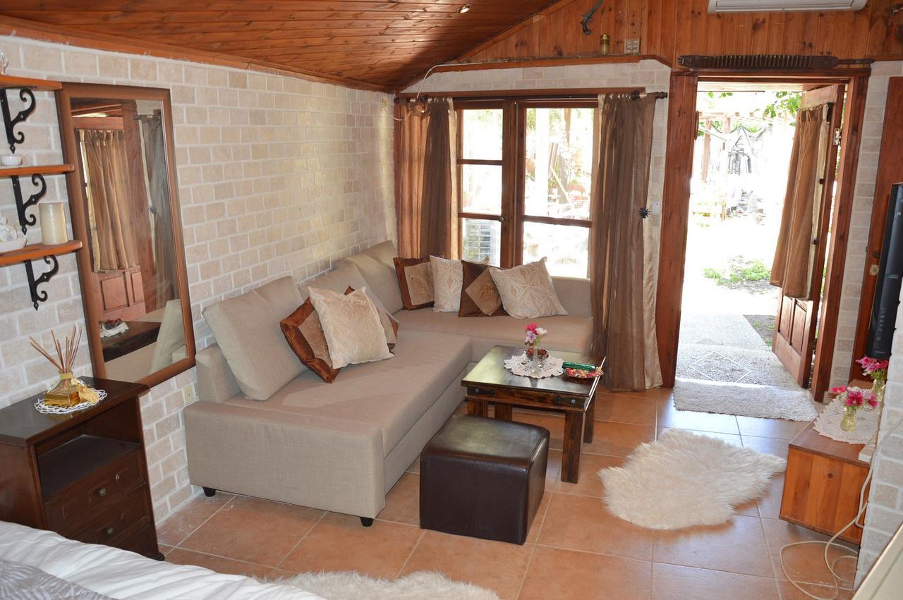 Czarina Cabin הבקתה הקיסרית והדירה הקיסרית Czarina Apartment Кесарія Екстер'єр фото